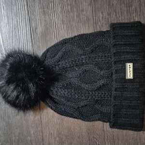 HUNTER-POM POM HAT